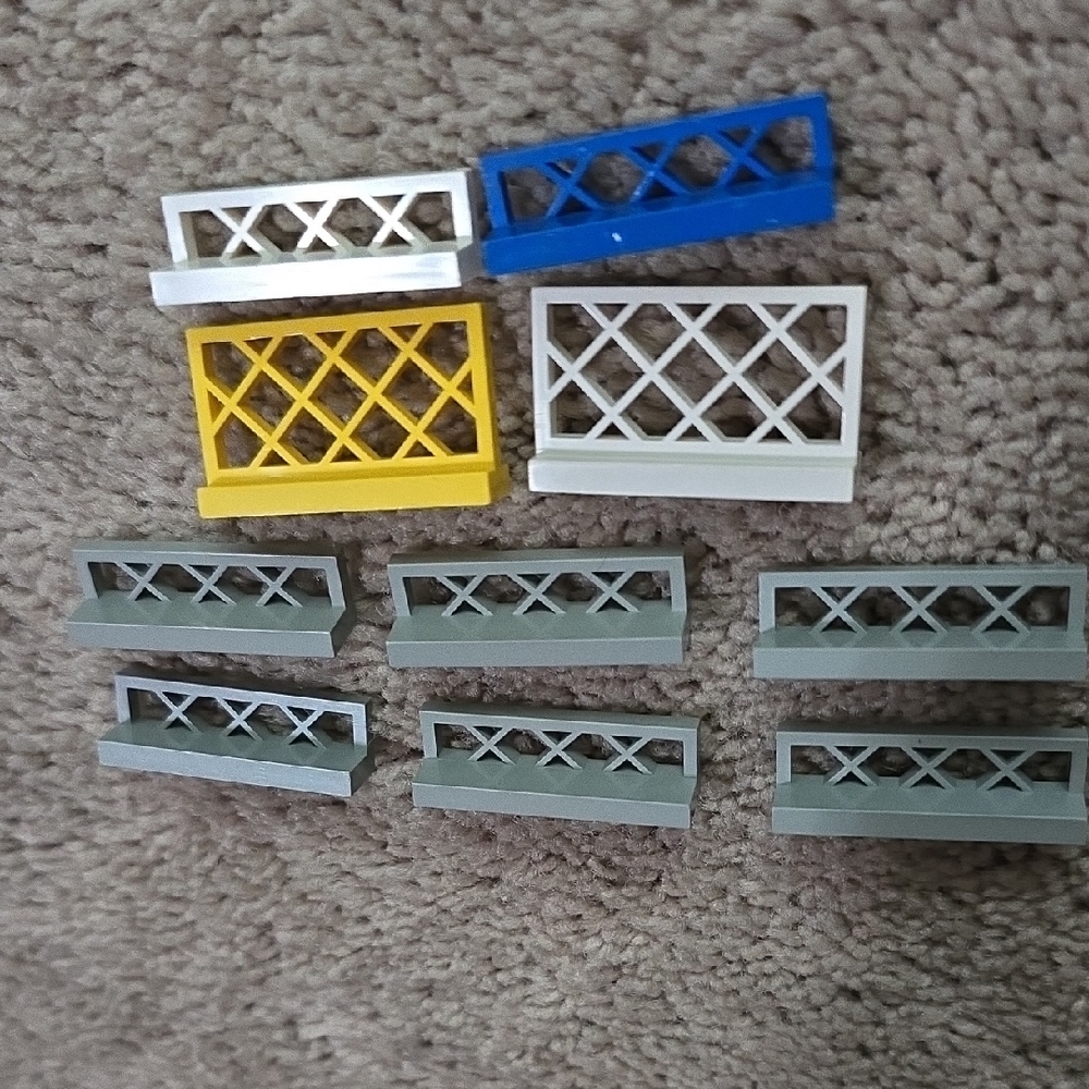 LEGO Assorted Fence Pieces - Blue, Gray, White, & Yellow - Picture 4 of 5